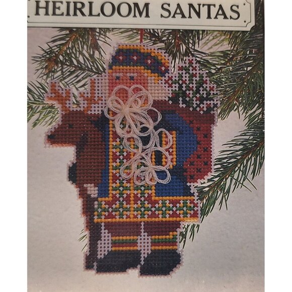 willmaur cross stitch Heirloom Santas Nordic SIP - Picture 3 of 5